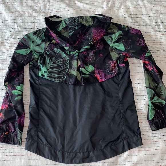 Nike Girls Windbreaker Jacket - Picture 6 of 7